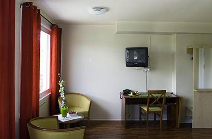 Bomlo Hotell Zimmer foto